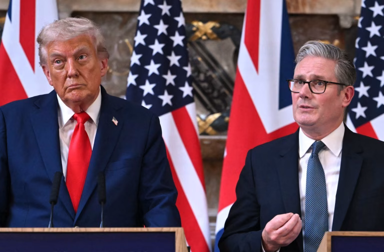 Vizita lui Charles în SUA, pusă sub semnul întrebării după atacurile lui Trump