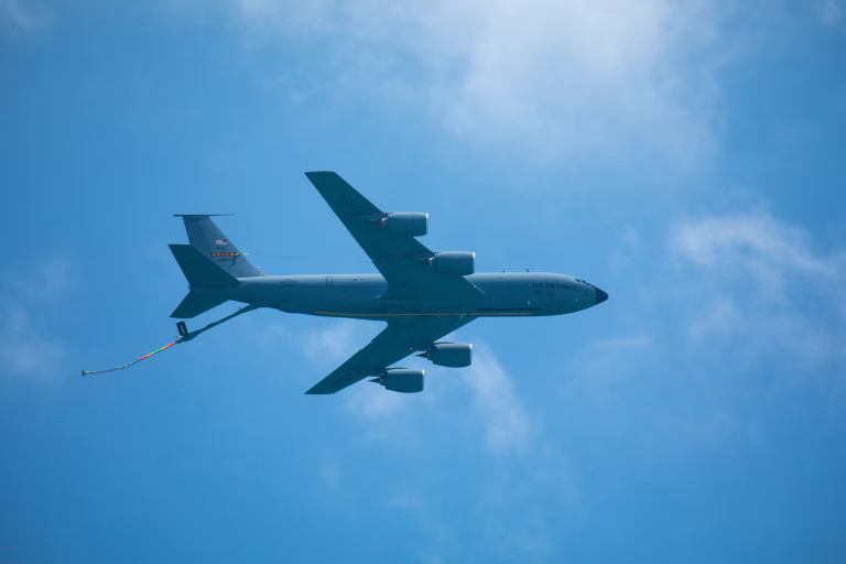 Șase militari americani au murit după prăbușirea unui KC-135 în Irak