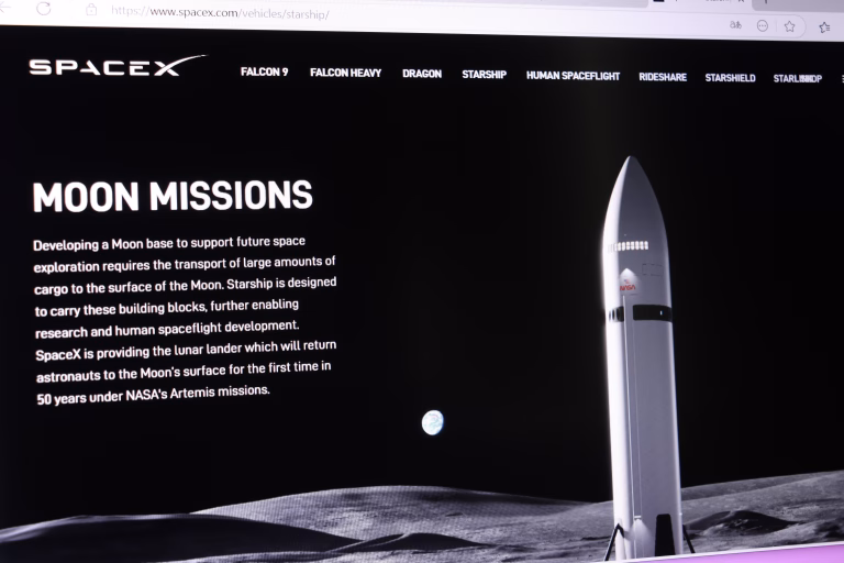 NASA readuce racheta Artemis la platforma de lansare după reparații la sistemul de heliu