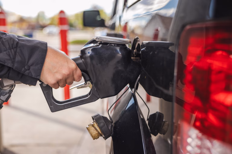 Guvern: Măsuri pentru criza carburanţilor până la 30 iunie 2026