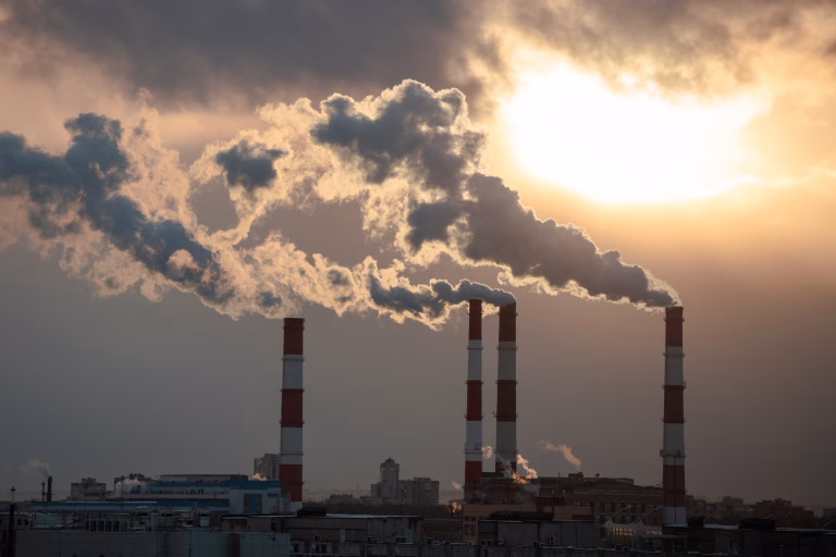 Românii vor primi alerte despre poluarea aerului, similar celor meteo