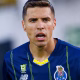 amenintat cu cutitul, bunuri furate, FC Porto, jaful violent, Jan Bednarek