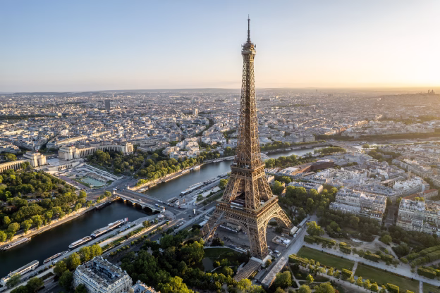 Turnul Eiffel se va ilumina în culorile PSG înainte de finala Ligii Campionilor