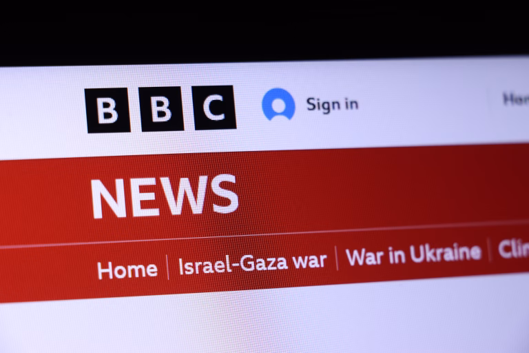 BBC World Service lansează platforme de știri în română și maghiară pentru Europa de Est
