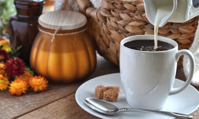 antioxidanti cafea, cafeaua cu lapte, combinatie daunatoare, experti sanatate, lapte de vaca