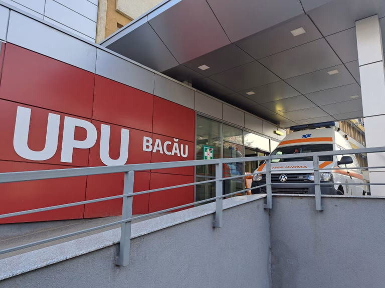 Incendiu la UPU Bacău: 140 de persoane evacuate după izbucnirea focului