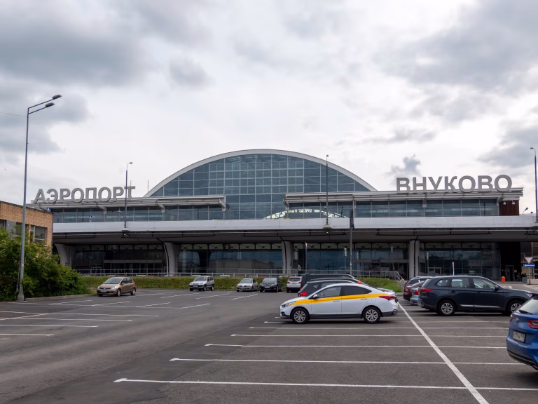 Aeroporturile din Moscova, închise temporar după un atac cu drone ucrainene