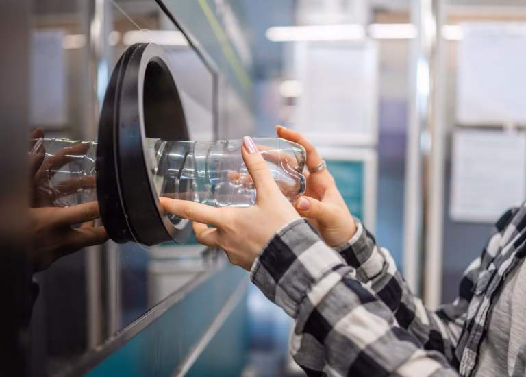 România, lider mondial în reciclarea ambalajelor pentru băuturi, conform unui studiu recent