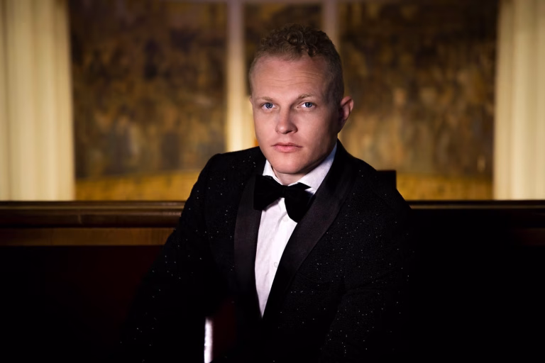 Duelul Tenorilor 2026: Ștefan von Korch, Andrei Mihalcea și Mihai Urzicana deschid stagiunea Musical Extravaganza la TNB