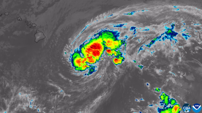Trei cicloane în Pacific, fenomen rar din cauza El Niño