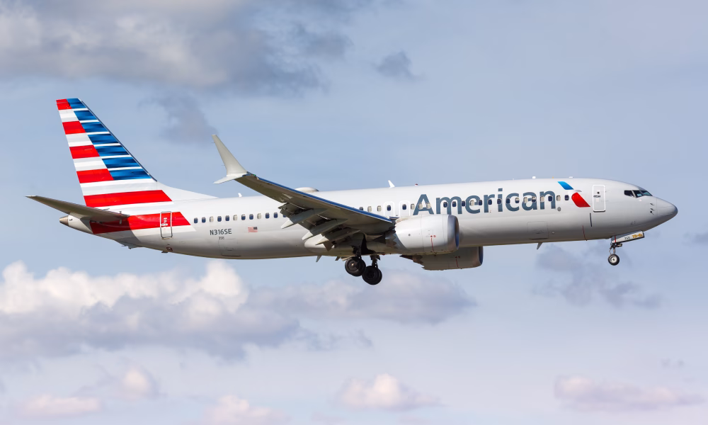 incendiu laptop pasager, îngrijiri medicale aeroport, laptop a luat foc, siguranța pasagerilor, zbor intern American Airlines