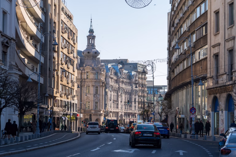 Aproape 30% dintre vehiculele din România circulă fără RCA valabil