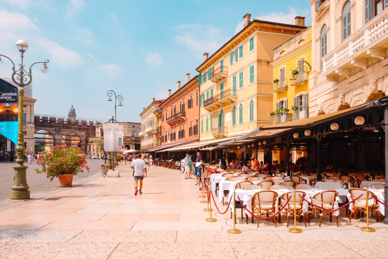 Restaurantele din Italia caută peste 6.000 de angajați cu salarii atractive