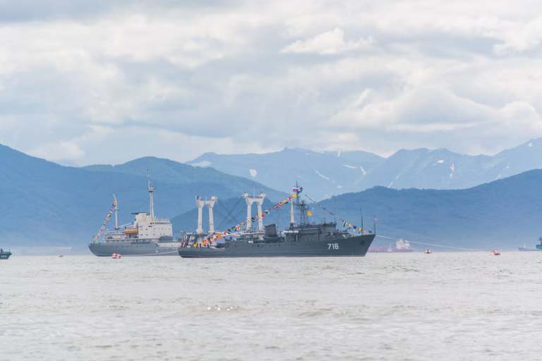 Putin amenință cu represalii după confiscarea navelor rusești de către Europa