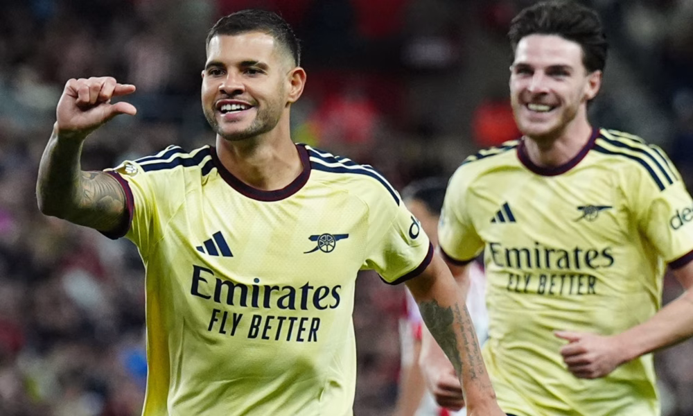 Arsenal învinge Sunderland cu 2-0, Raya și Guimaraes în prim-plan