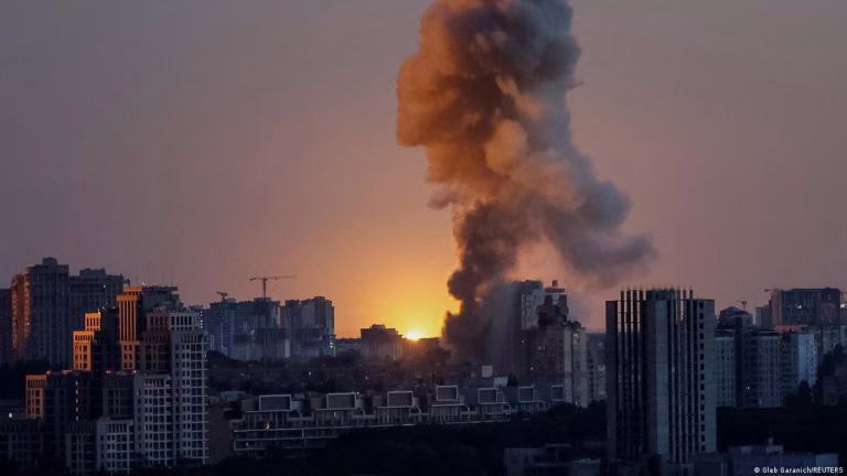 Explozii puternice la Kiev în timpul unei alerte de rachete