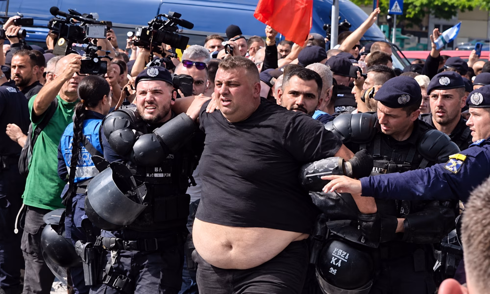 Violențe la protestul oierilor din Capitală