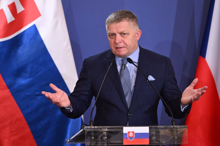 Premierul Slovaciei acuză UE de inacțiune și cere un summit