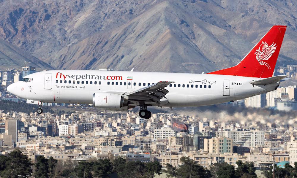 Incident aviatic la Sepehran Airlines: avionul revine de urgență