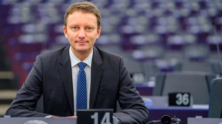 Siegfried Mureşan cere clarificări în scandalul ambasadoarei SUA