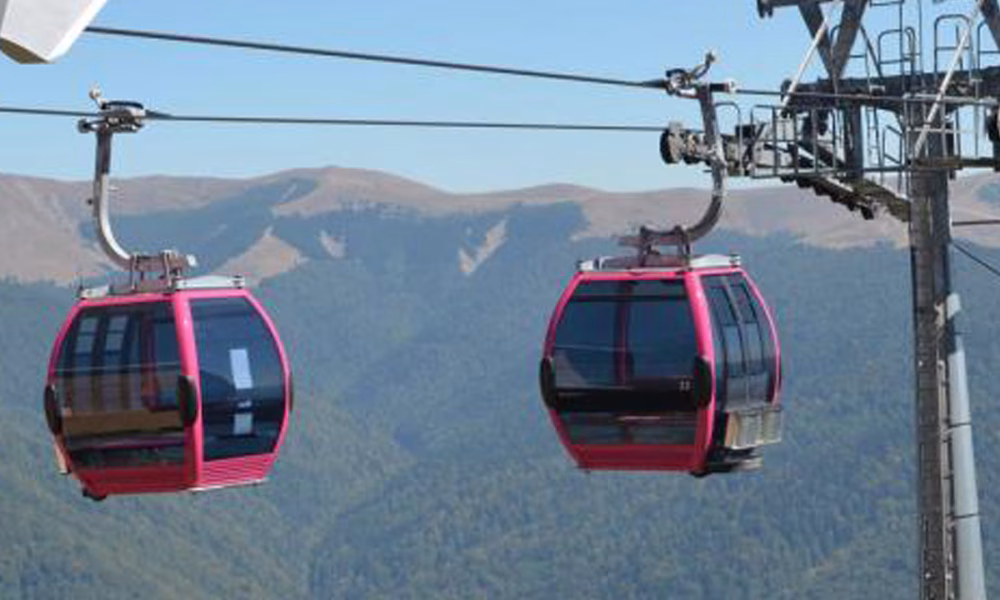 Oprirea gondolei din Sinaia, provocată de alunecări de teren