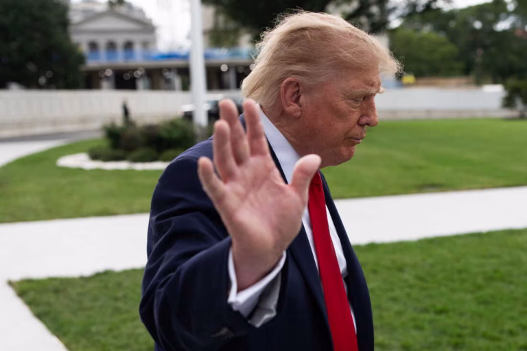 Ruptură în tabăra lui Trump: Susținători loiali îl acuză de minciună