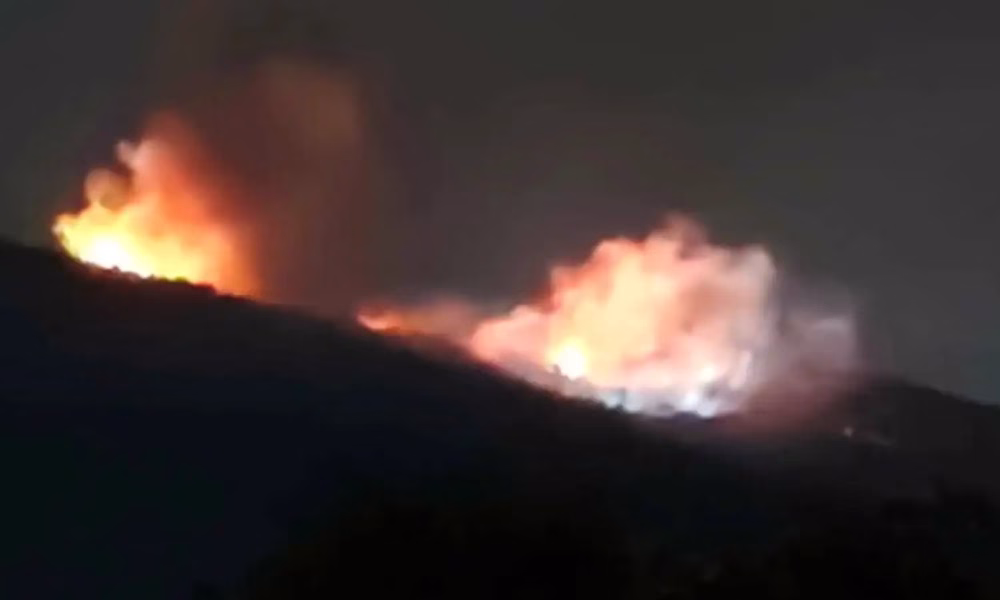 Incendiu la depozitul EMKO din Bulgaria: autoritățile avertizează