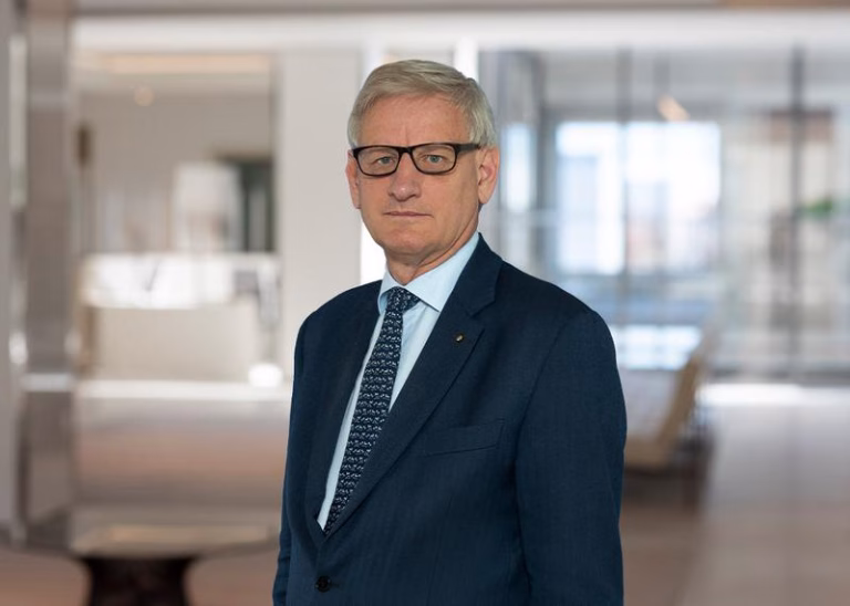 Carl Bildt, aproape de atacul cu dronă asupra unui tren în Ucraina