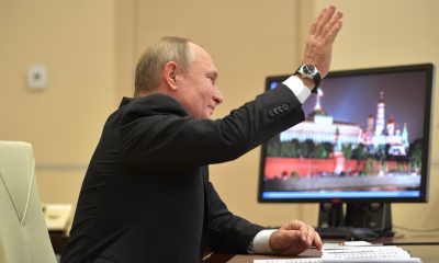 Putin, ironizat pentru votul electronic cu tehnologie învechită