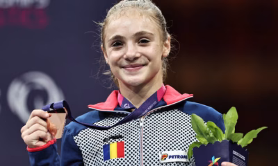 Trei gimnaste românce avansează în finale la Paris