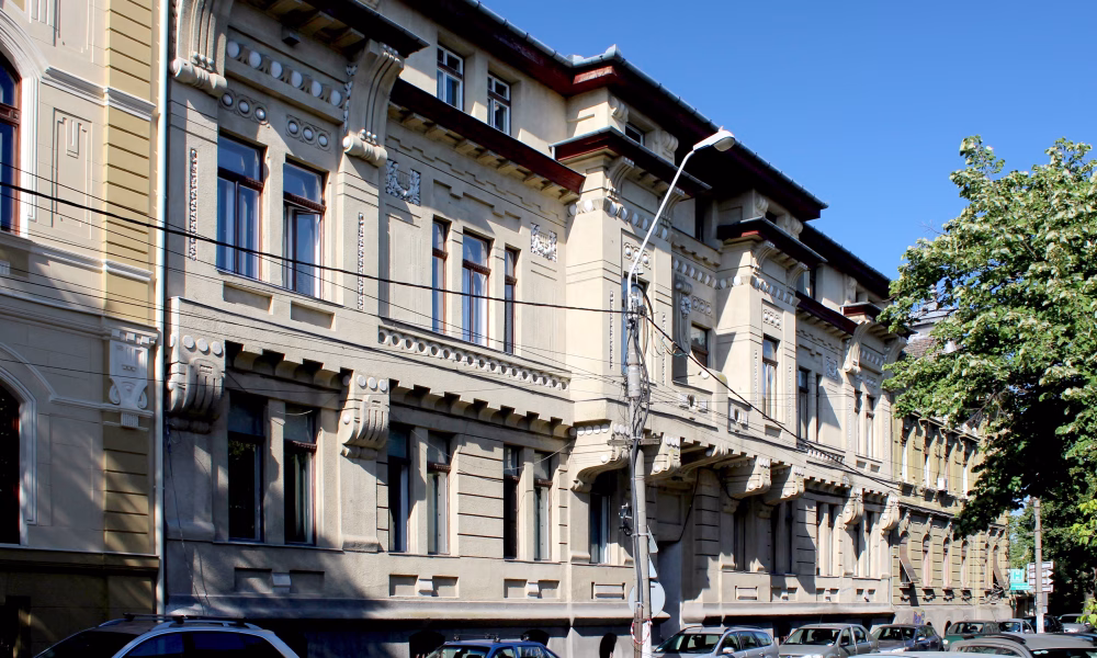Pompierii intervin la Spitalul CFR din Constanța din cauza fumului