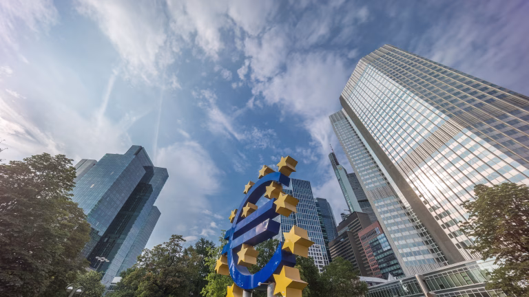 Inflația în zona euro atinge 3,3%, BCE pregătește majorarea dobânzilor