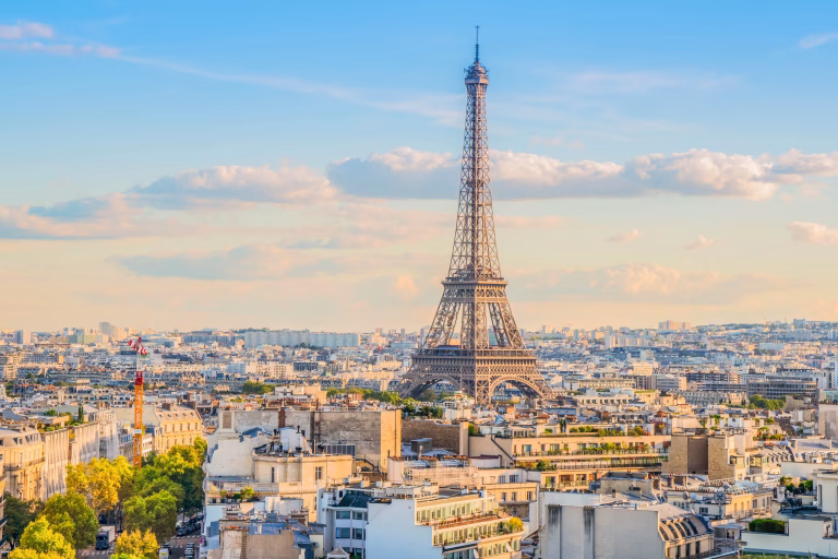 Turnul Eiffel, închis din cauza unei greve a angajatelor