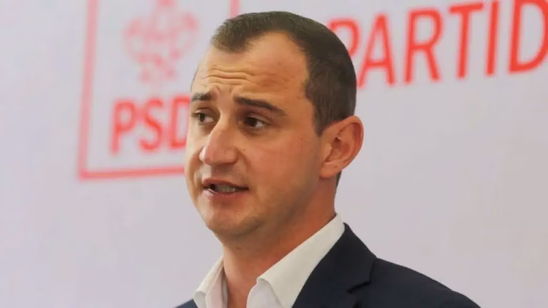 Simonis: Pierderea Primăriei Timișoara ar afecta puterea lui Fritz