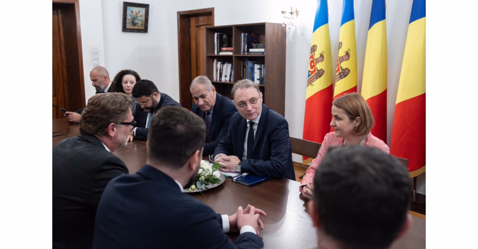 Niculescu: România va discuta blocajele aderării Moldovei