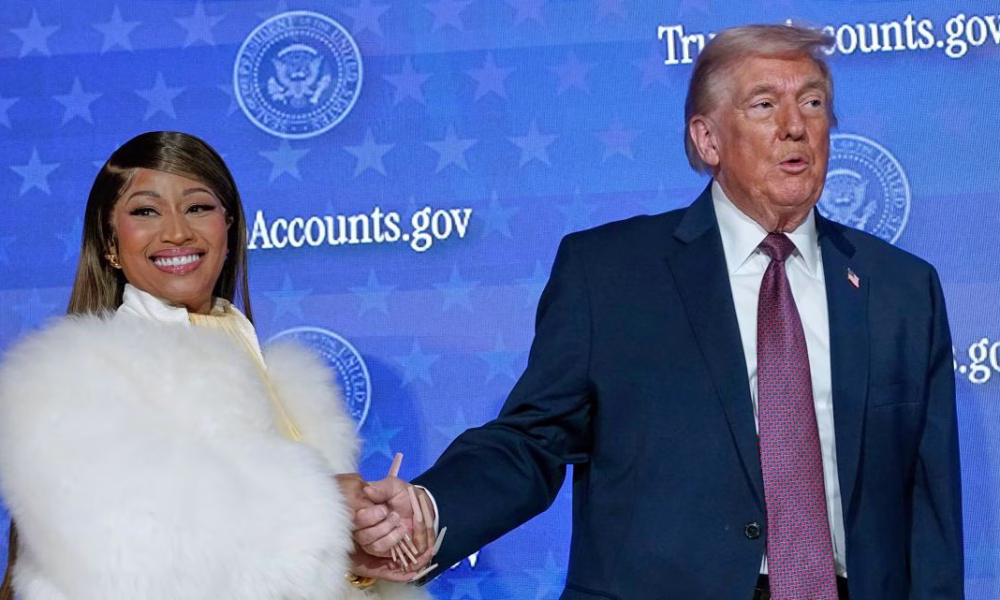 Nicki Minaj l-a susținut pe Trump la un miting în Michigan