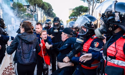 Proteste violente în Tirana împotriva premierului Edi Rama