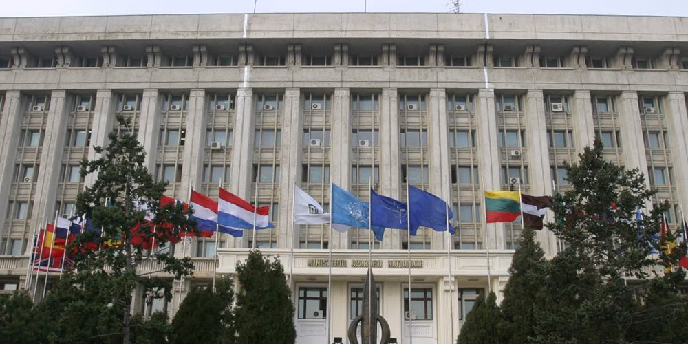 MApN cumpără patru radare mobile de apropiere și aterizare