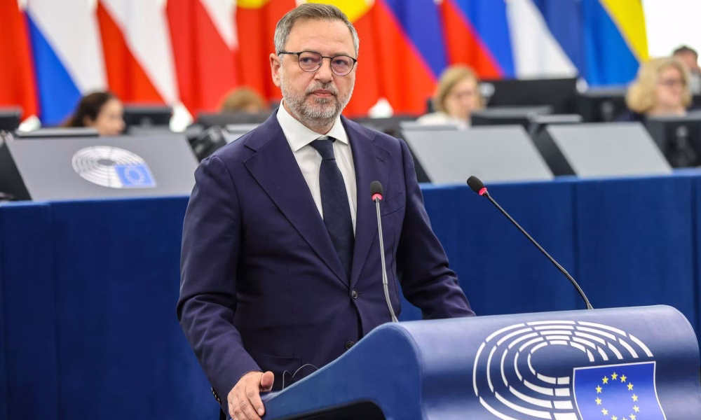 Motreanu: Grindeanu se comportă ca adevăratul premier