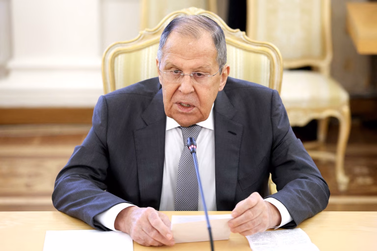 Lavrov respinge cererea de armistițiu a lui Zelenski