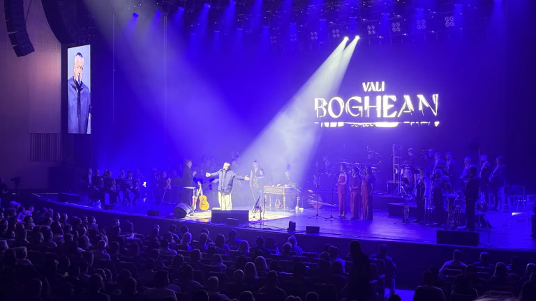 Vali Boghean, „Destin Basarabean”: virtuozitate, emoție și o horă care a ridicat Sala Palatului în picioare