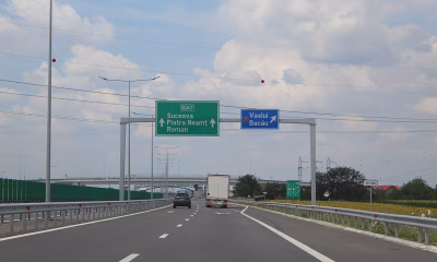 Trafic blocat pe Autostrada Moldovei din cauza unui incendiu