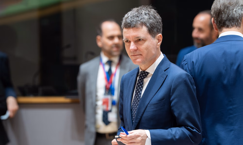 Nicușor Dan discută cu Comisia de la Veneția despre alegeri