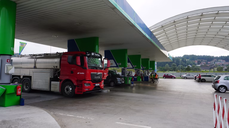 Transportatorii cer suspendarea amenzilor TollRo până în 2027