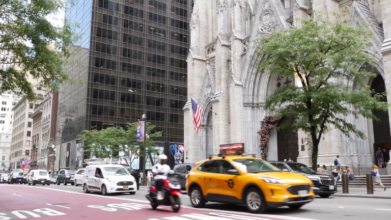 Arhiepiscopia New York-ului, acord de 800 de milioane